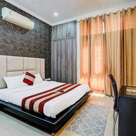Fabexpress Next Home Gurgaon Exterior photo