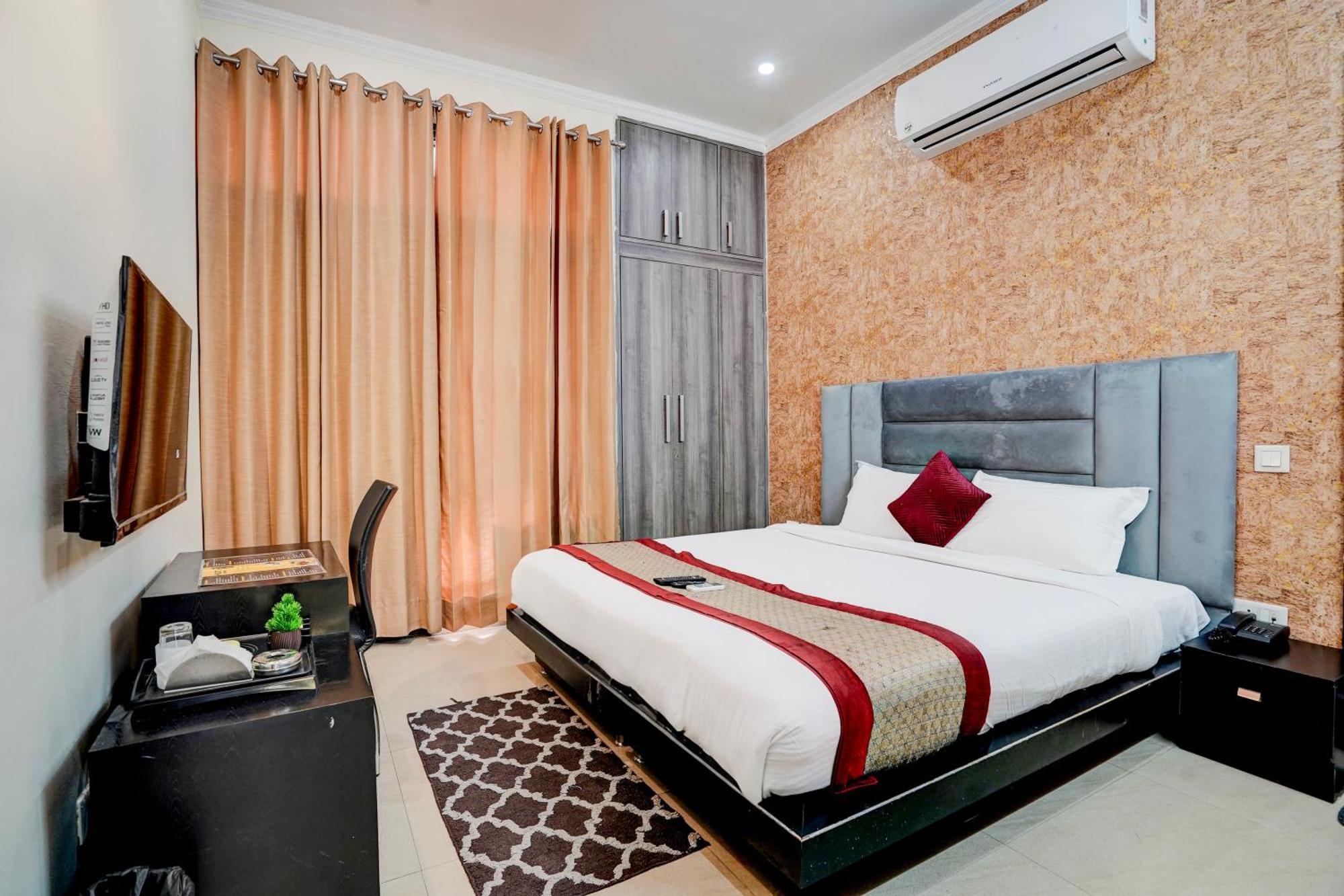 Fabexpress Next Home Gurgaon Exterior photo