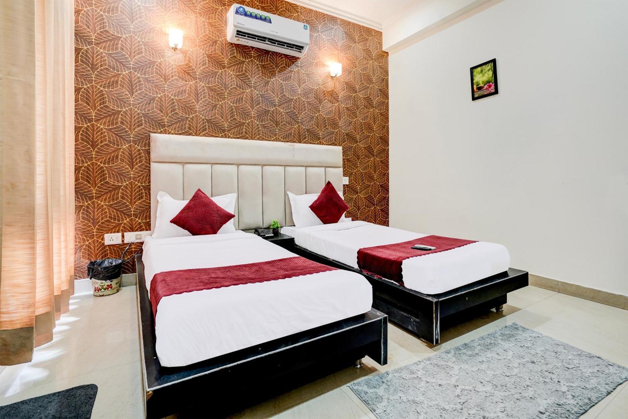 Fabexpress Next Home Gurgaon Exterior photo