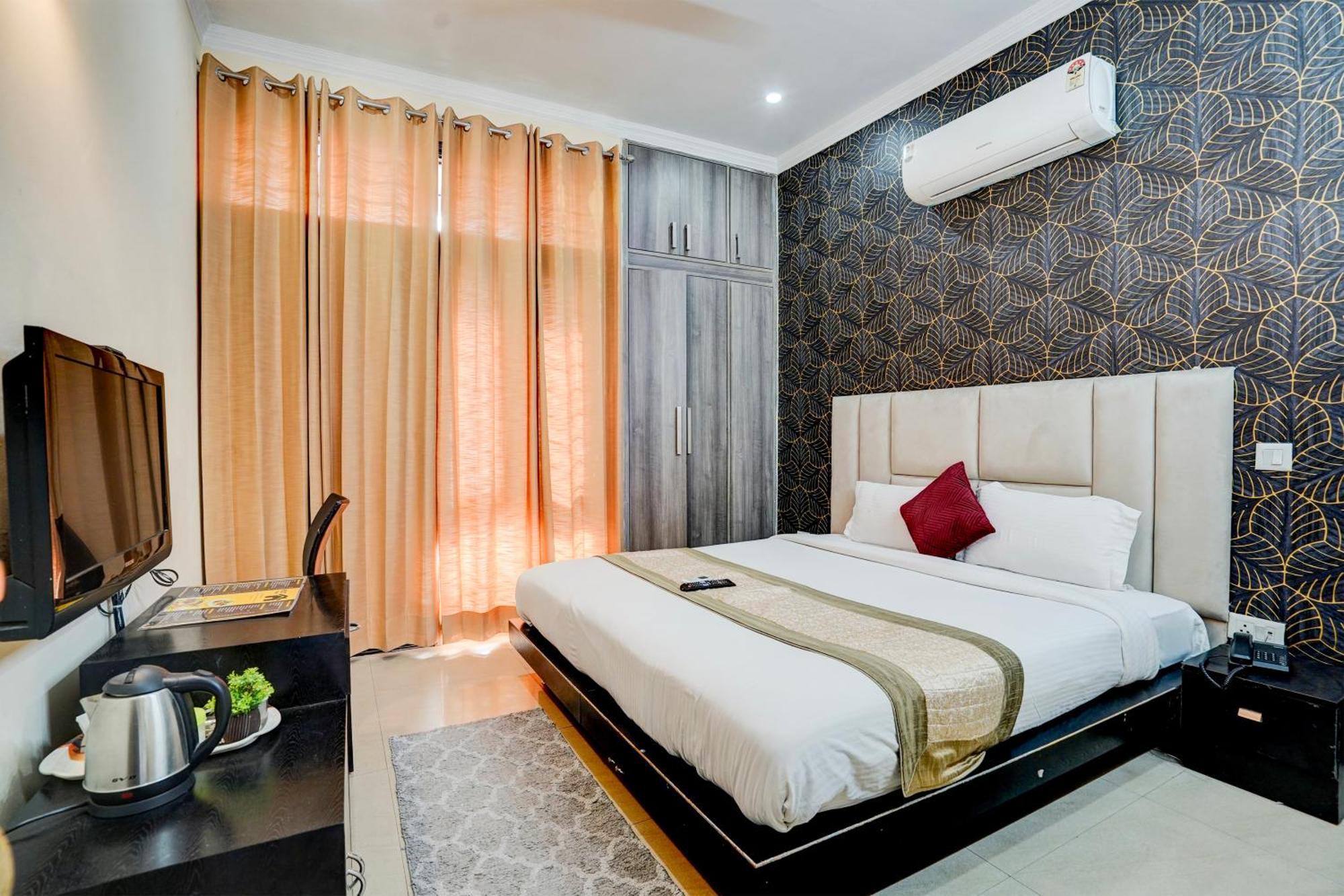 Fabexpress Next Home Gurgaon Exterior photo