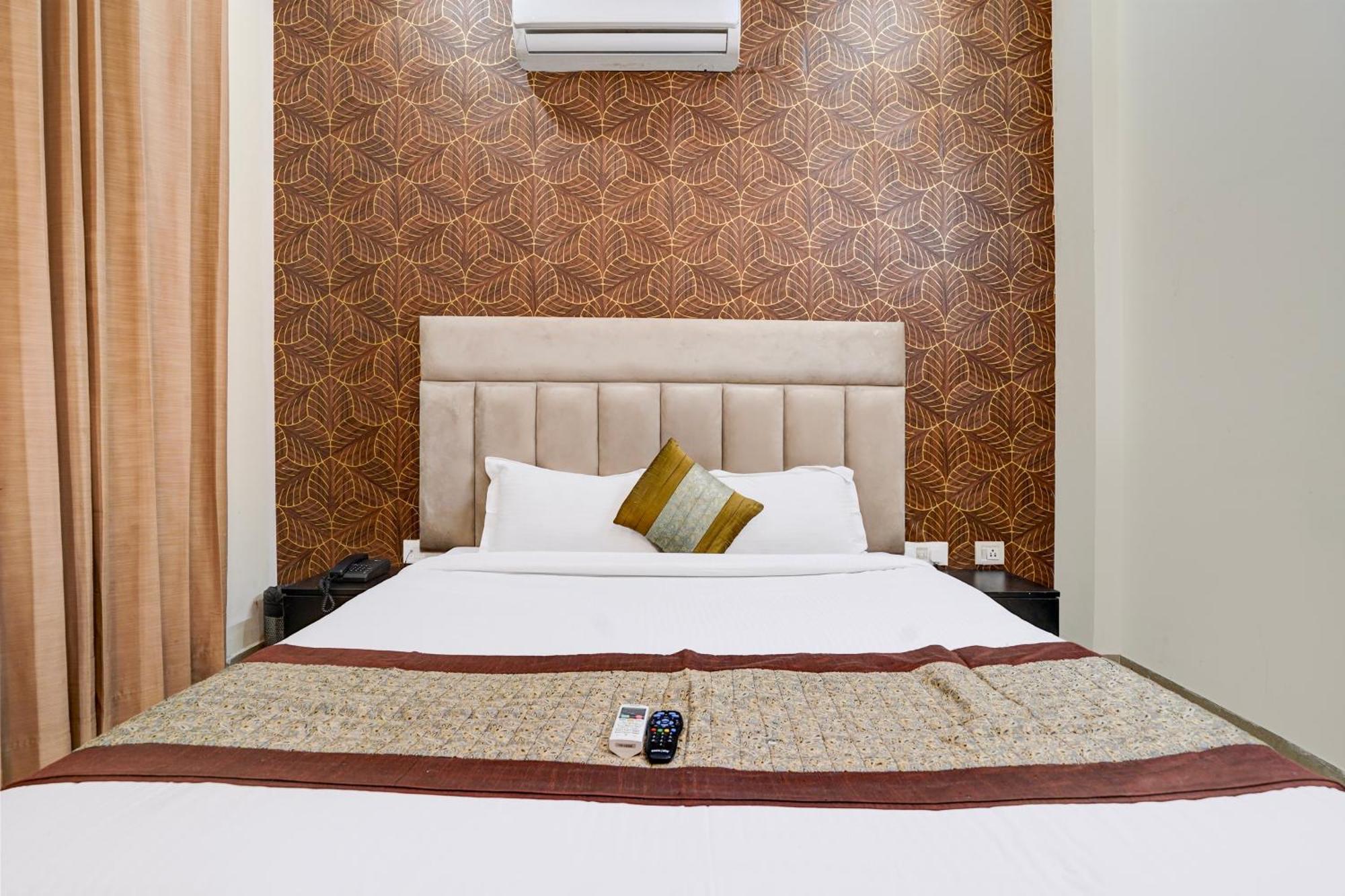 Fabexpress Next Home Gurgaon Exterior photo